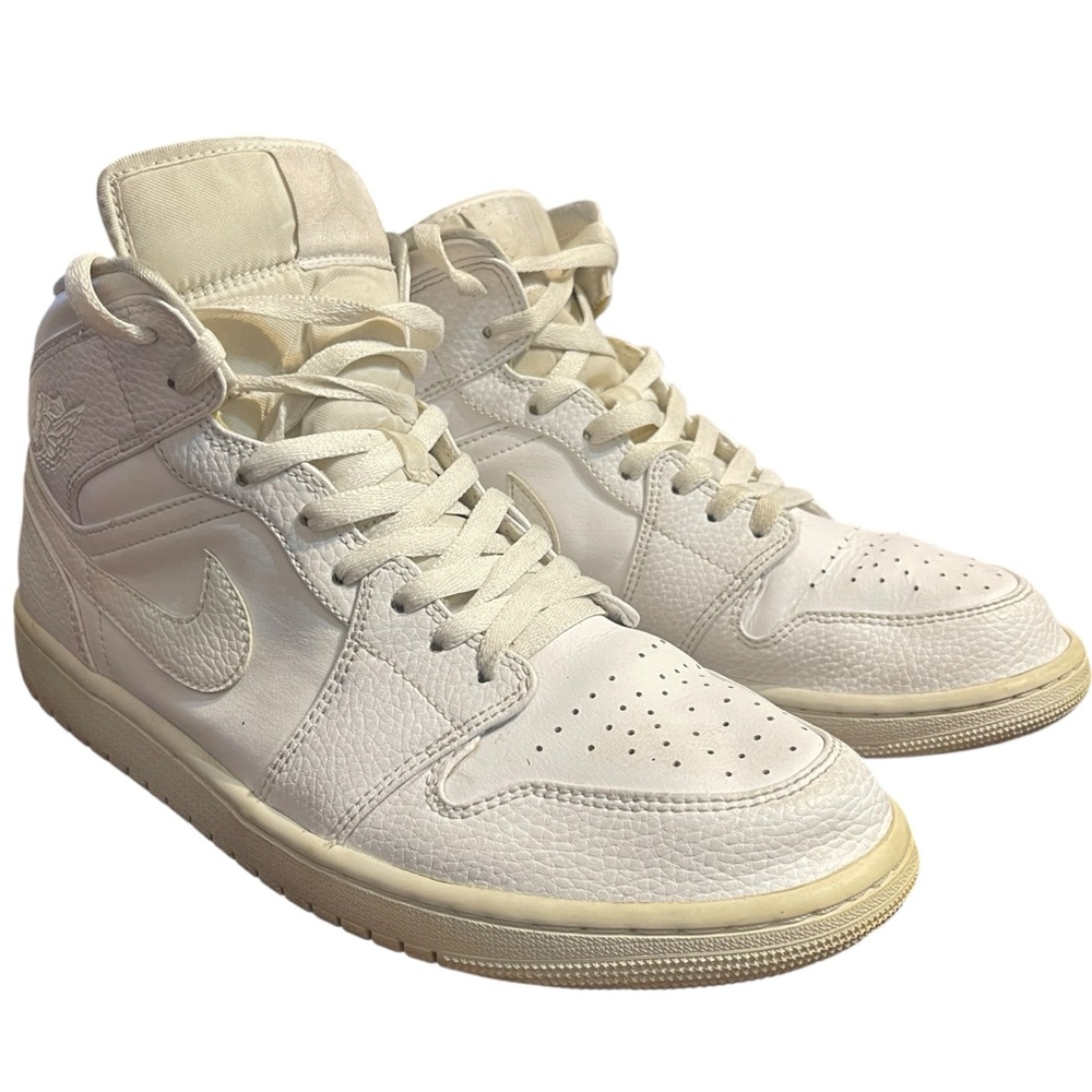 Nike Air Jordan 1 Mid Triple White High Top Sneakers‎ Men's 11 Sports Streetwear